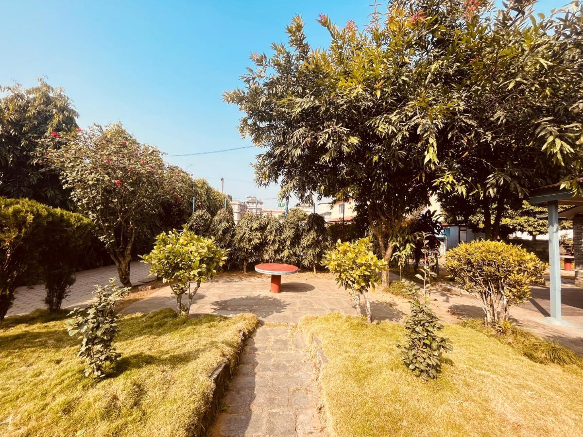 Paradise Mount Resort Pokhara Bagian luar foto