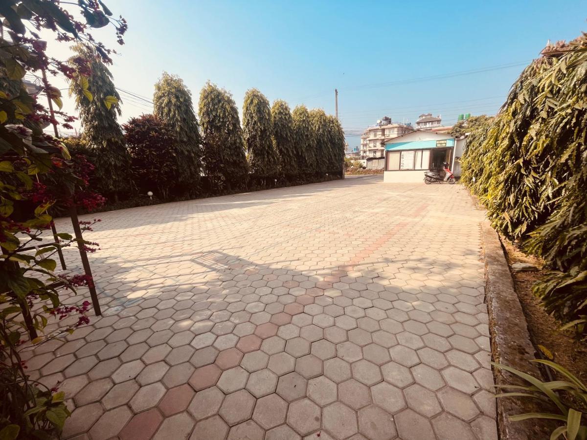 Paradise Mount Resort Pokhara Bagian luar foto
